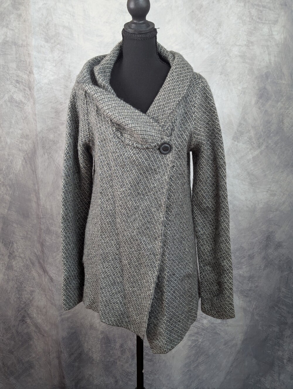 Max Studio Gray Button-Up Cardigan